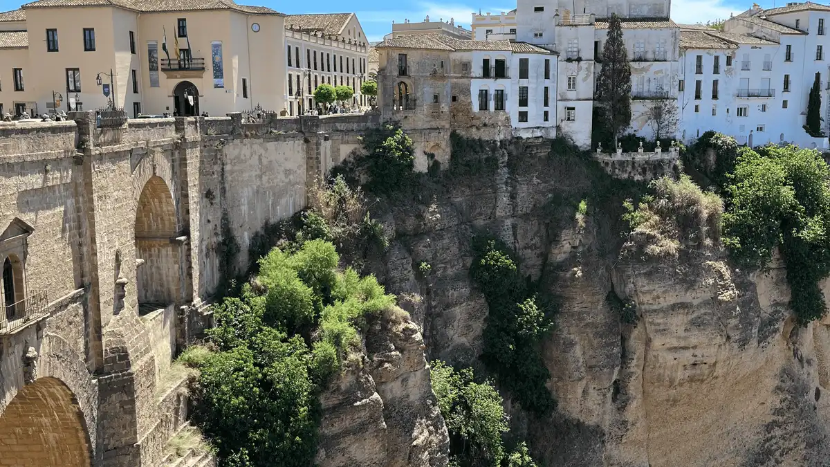 View of the Puente Nuevo and El Tajo gorge in Ronda on an unguided day trip from Malaga